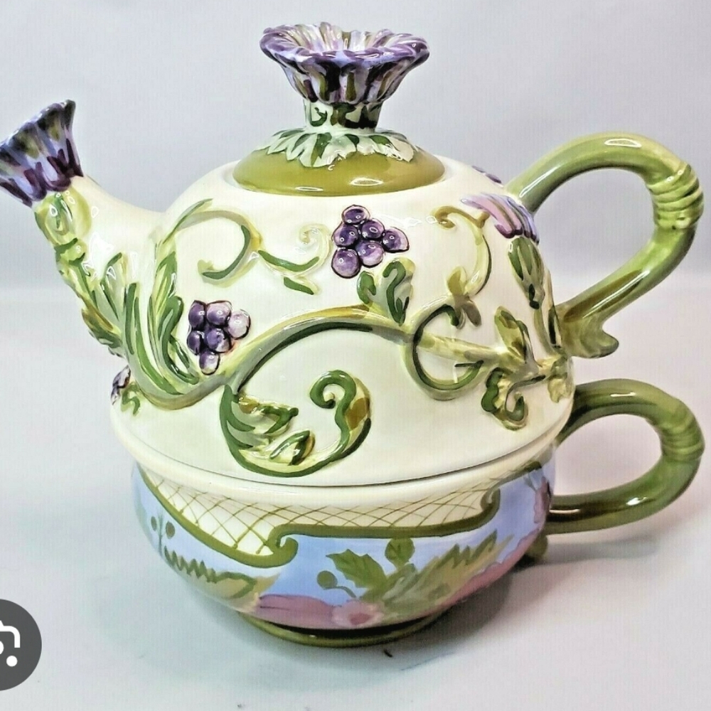 TRACY PORTER Tea For One Grape Leaves teapot and teacup